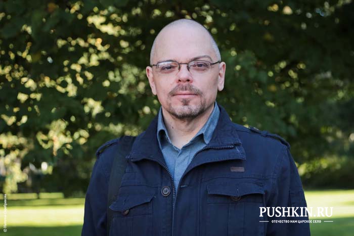 Вячеслав Васильев<br />
Член инициативной группы по установке памятника А.И.Зеленовой и координатор общественного движения «Красивый Павловск»<br />
<br />
Основной проблемой в Пушкинском районе считаю большую транспортную загруженность и увеличение количества автомобилей, проезжающих через наш город.