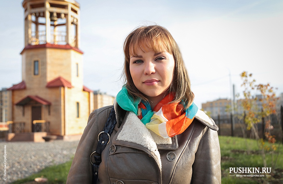 Ангелина Чекмарева<br />
Юрист<br />
<br />
Меня волнует проблема дорог в Пушкине, а именно переезд у станции Детское село. Там всегда очень большие пробки и заторы и очень плохое качество дорог.