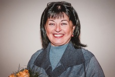 Гусакова Елена Петровна<br />
Учитель 107 гимназии Санкт-Петербурга<br />
<br />
Волею судеб живу в Славянке. Прекрасное место, замечательные дома, но, увы, проехать сюда или выехать катастрофически невозможно. И это такая проблема, которую надо решать немедленно. Не сейчас, а уже позавчера. Пушкинская администрация, мы просим вас обратить на это внимание!