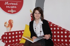 Ника Максимова <br />
Продавец книжного магазина<br />
<br />
В Пушкине очень плохо развита инфраструктура для детей и мало мест хороших, куда с ребенком можно сходить.