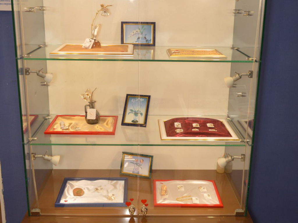 "Христов" ювелирный магазин и ювелирная мастерская 