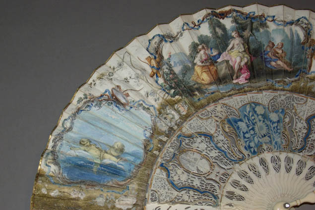 Веер «Диана и нимфы». Великобритания, около 1760; бумага, кость слоновая, гуашь, металл; роспись, резьба ажурная
