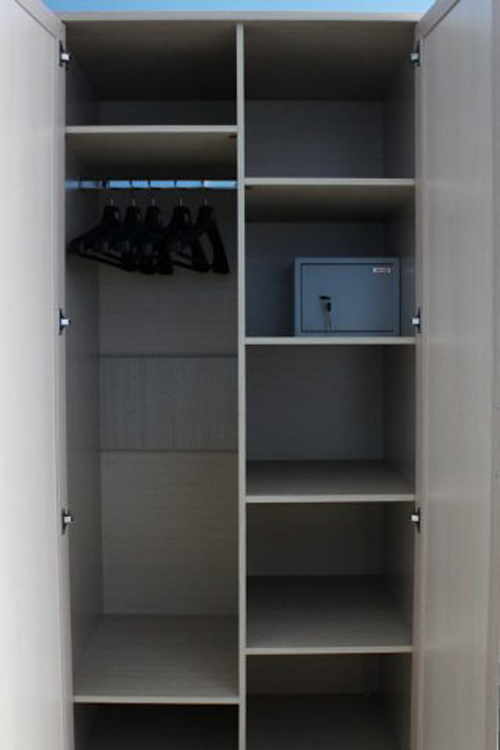 Сейф в каждой комнате