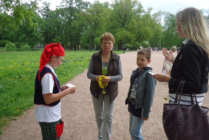 Общение школьников с жителями города Пушкин