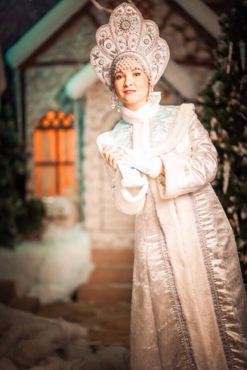 В ГОСТЯХ У СНЕГУРОЧКИ